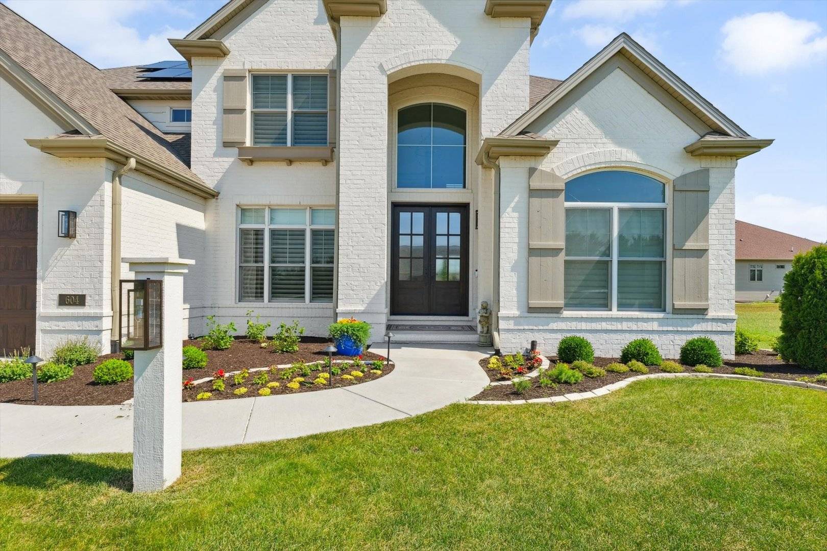 604 Cayman WAY, Savoy, IL 61874