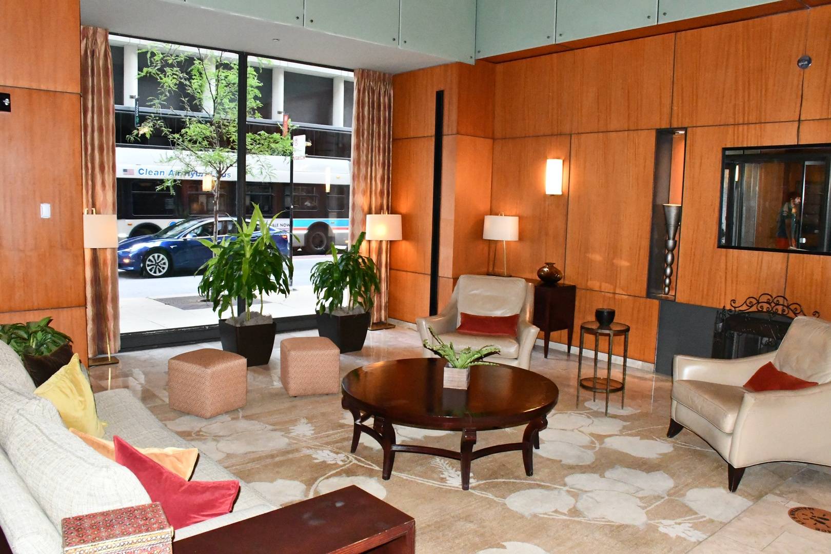 208 W Washington ST #1403, Chicago, IL 60606