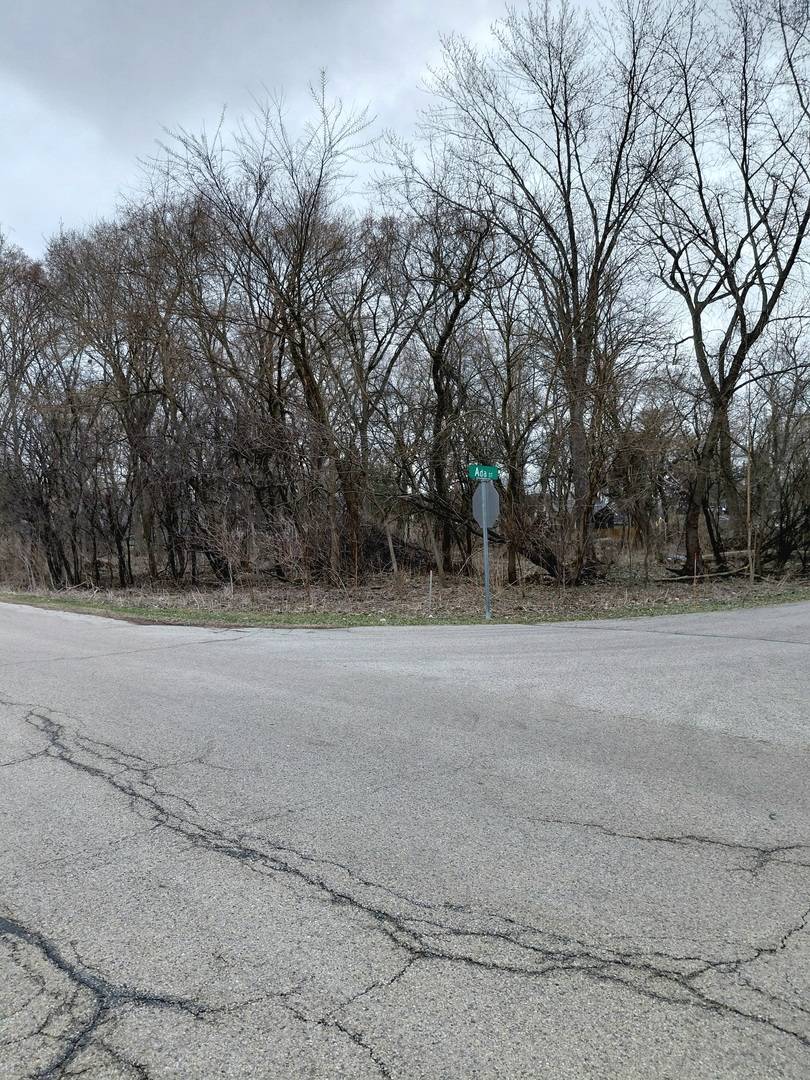 28331 W Main ST, Wauconda, IL 60084
