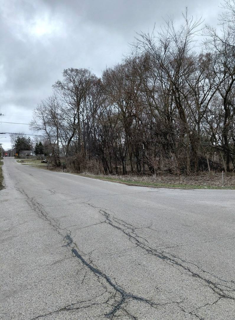 28331 W Main ST, Wauconda, IL 60084