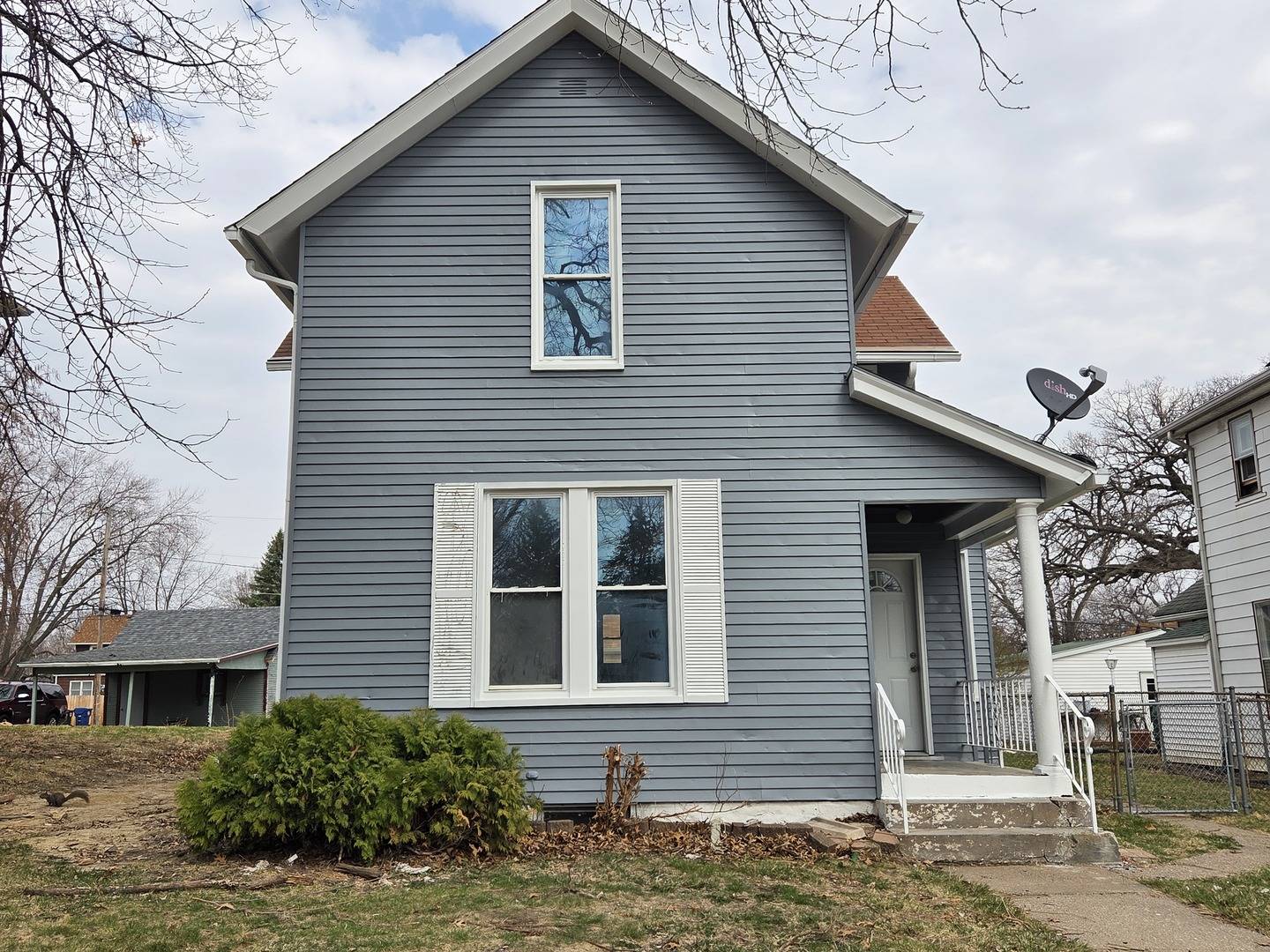 916 E 14th ST, Davenport, IA 52803