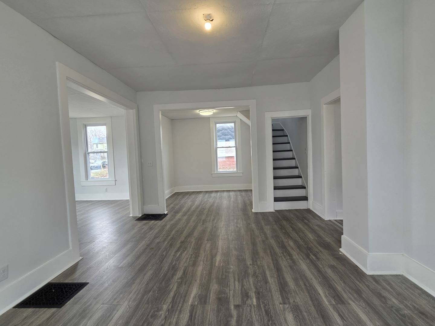 916 E 14th ST, Davenport, IA 52803
