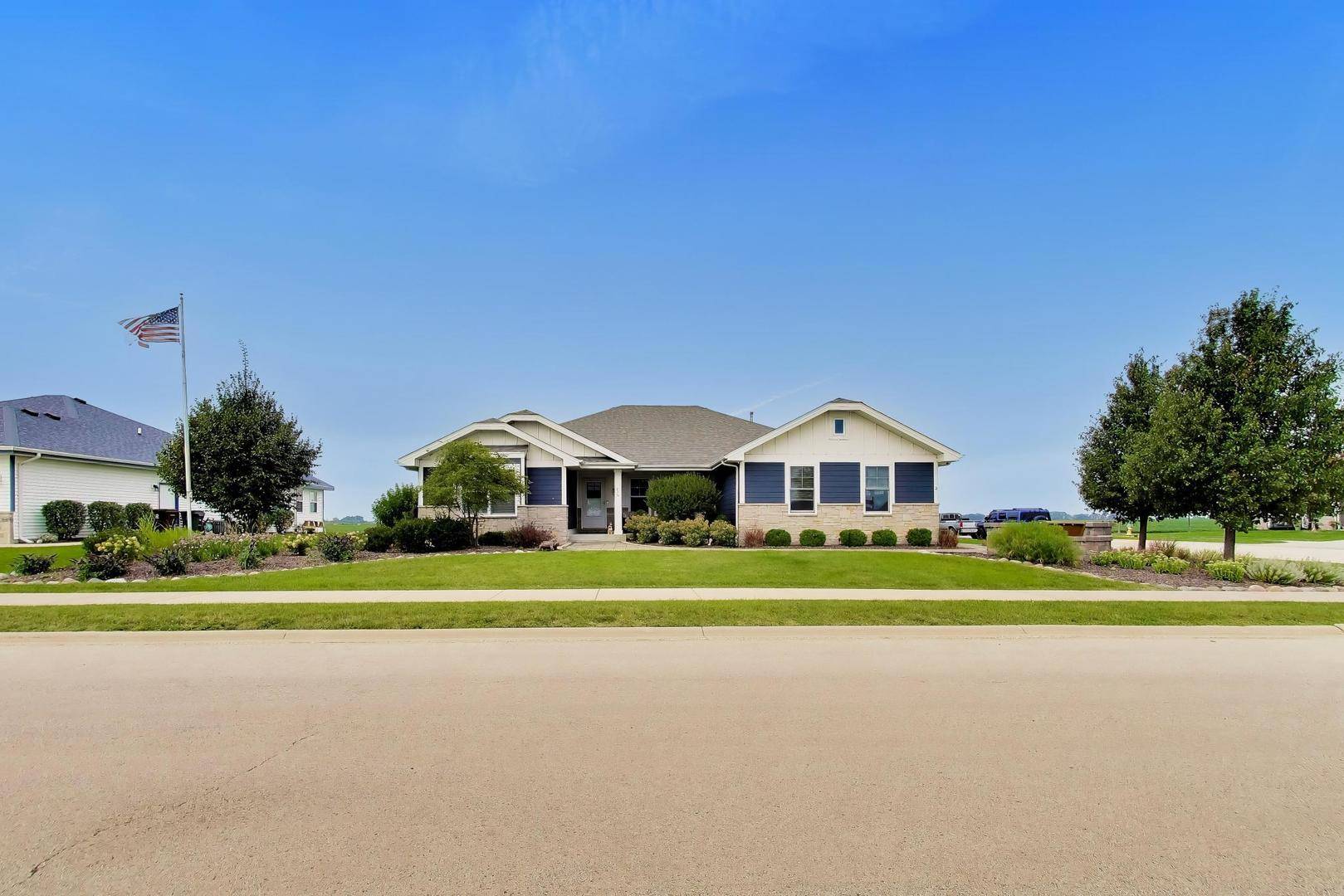 735 Peacock PL, Manteno, IL 60950
