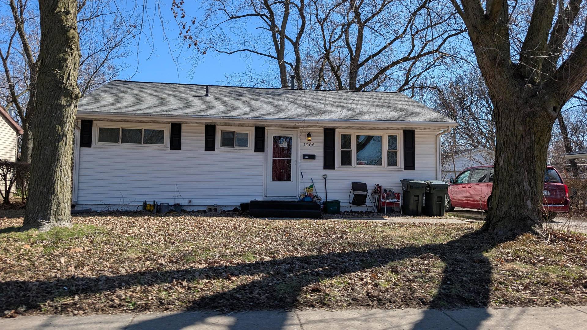 1206 N Lincoln AVE, Urbana, IL 61801