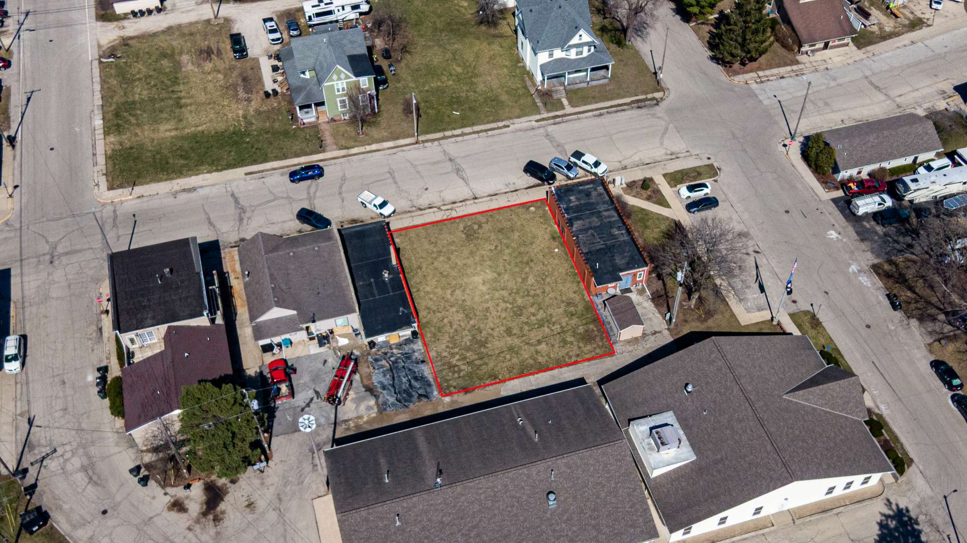 317 E Lake ST, Silver Lake, WI 53170