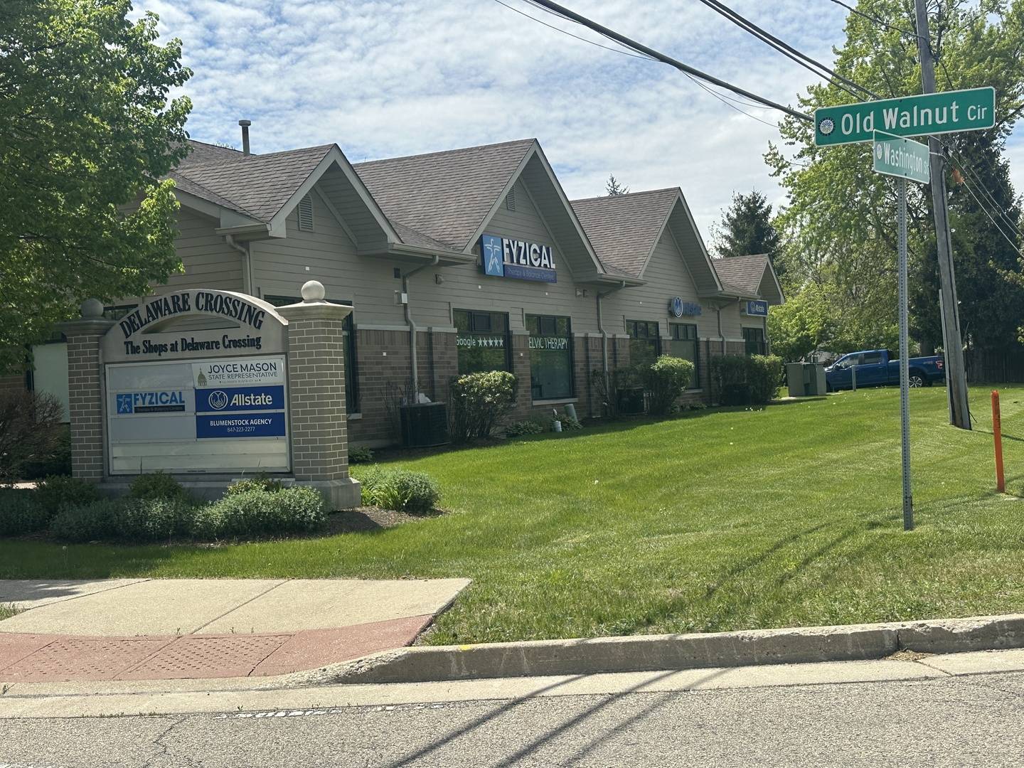 34498 N Old Walnut CIR, Gurnee, IL 60031