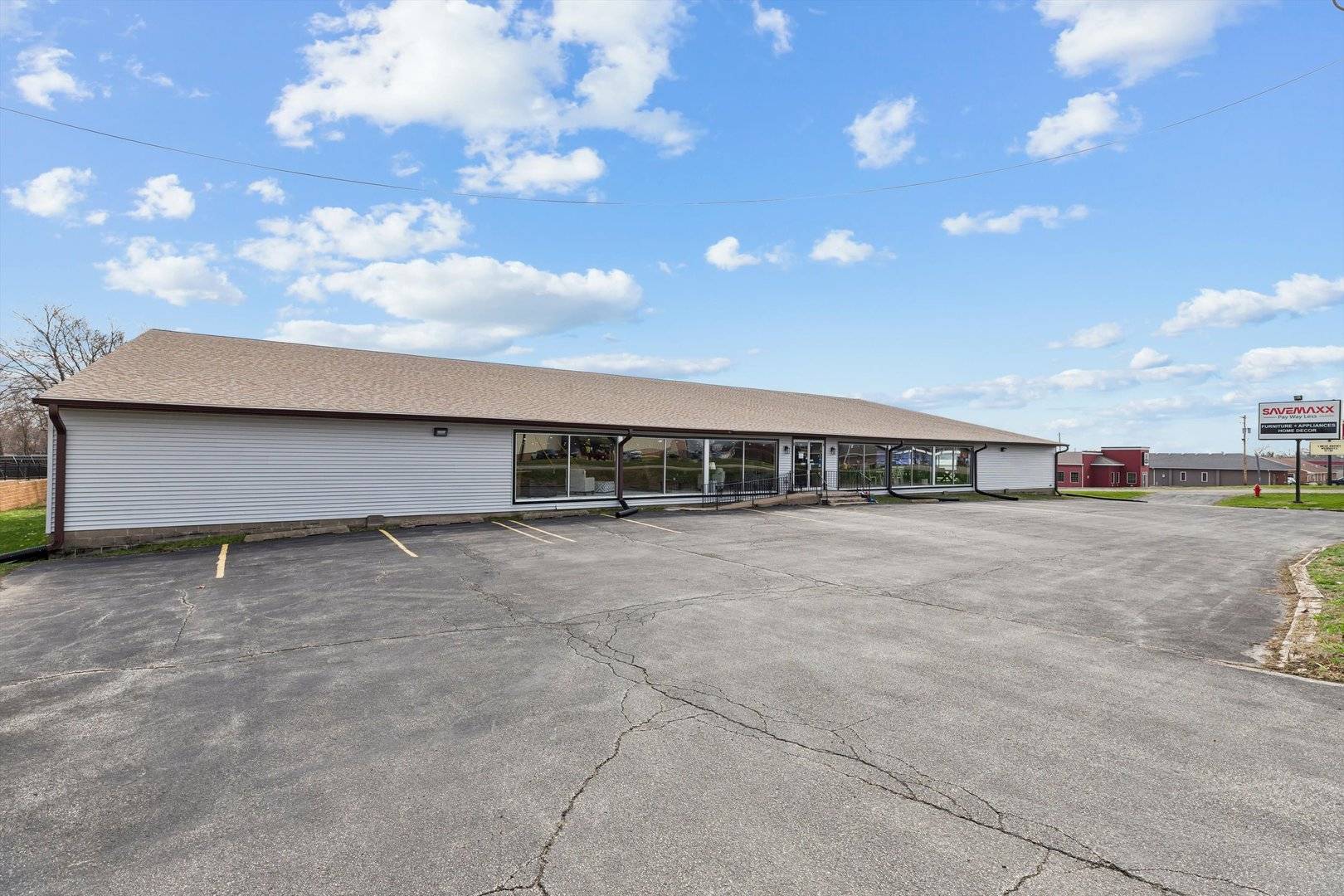 1323 11TH ST #B, De Witt, IA 52742
