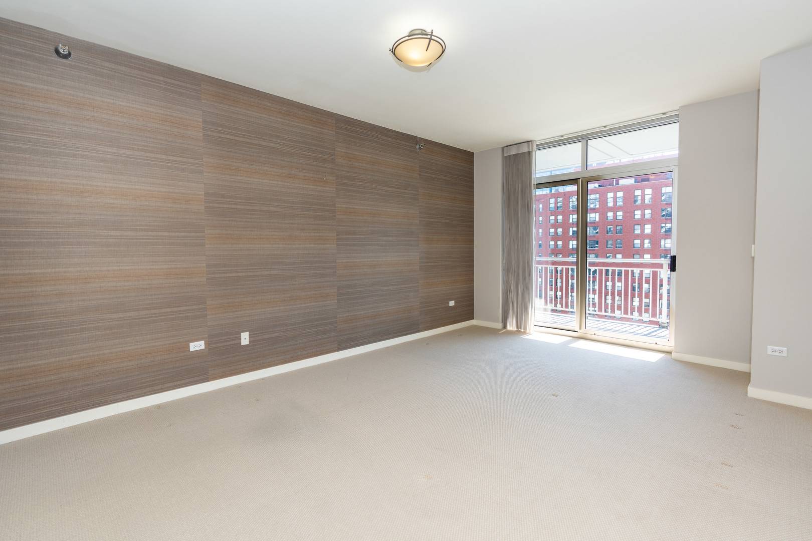 330 W Grand AVE #1802, Chicago, IL 60654