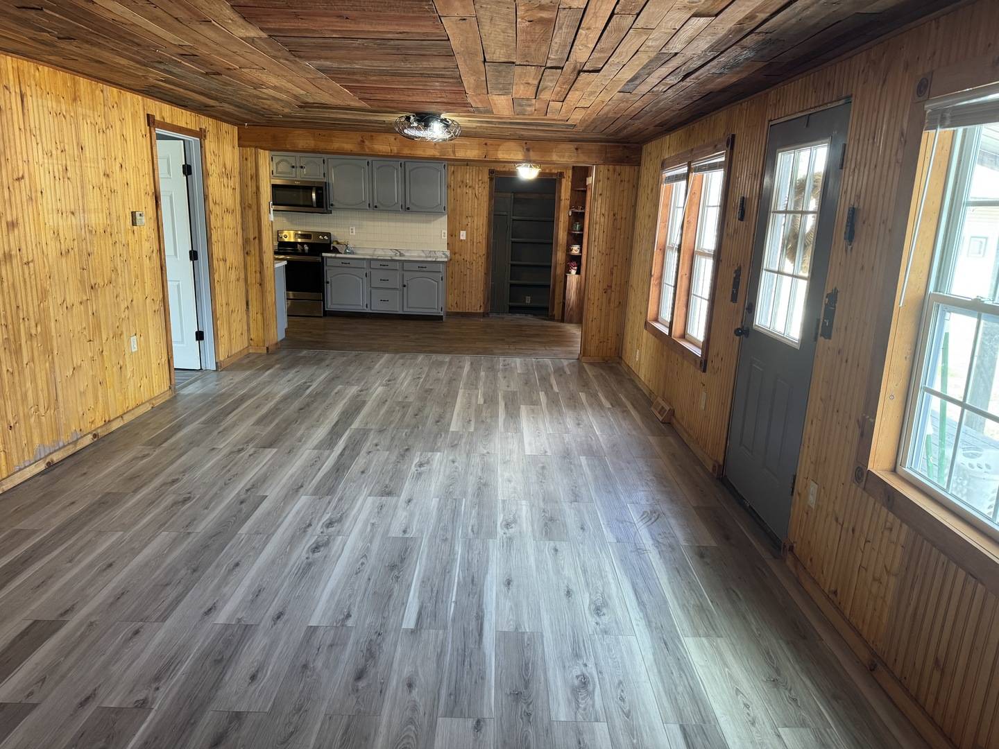 303 W Main ST W, Ewing, IL 62836