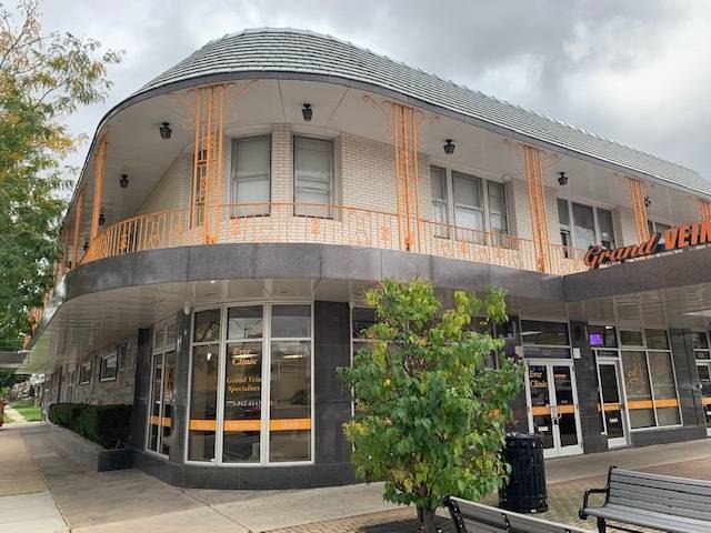6227 Cermak RD #300, Berwyn, IL 60402