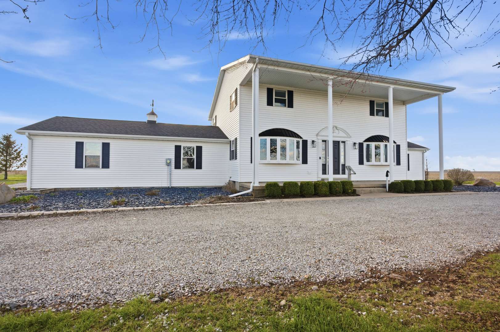 1189 County Road 200 E RD, Seymour, IL 61875
