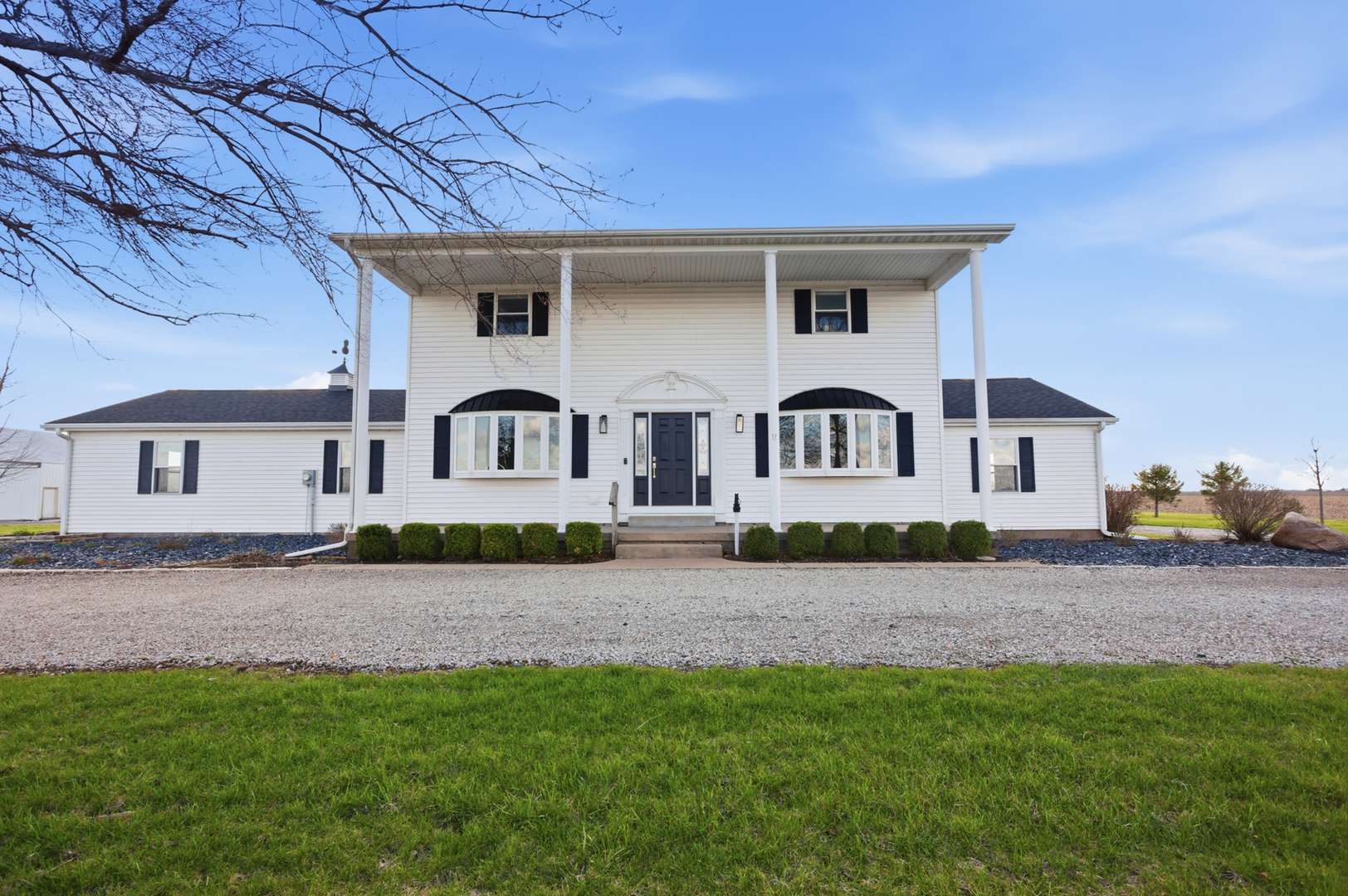 1189 County Road 200 E RD, Seymour, IL 61875