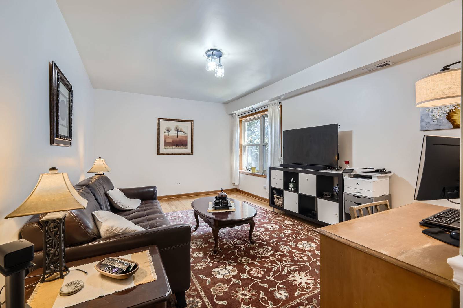 28 S 6th AVE #1D, La Grange, IL 60525