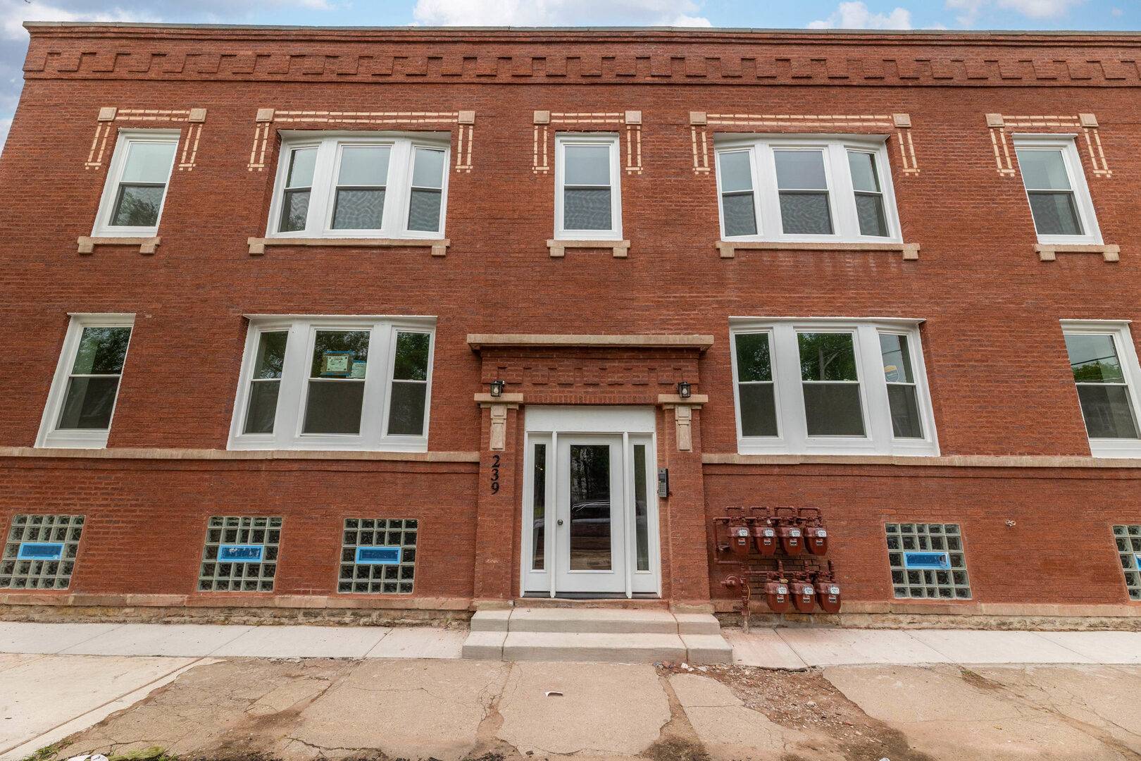 241 W 74th ST #1, Chicago, IL 60621