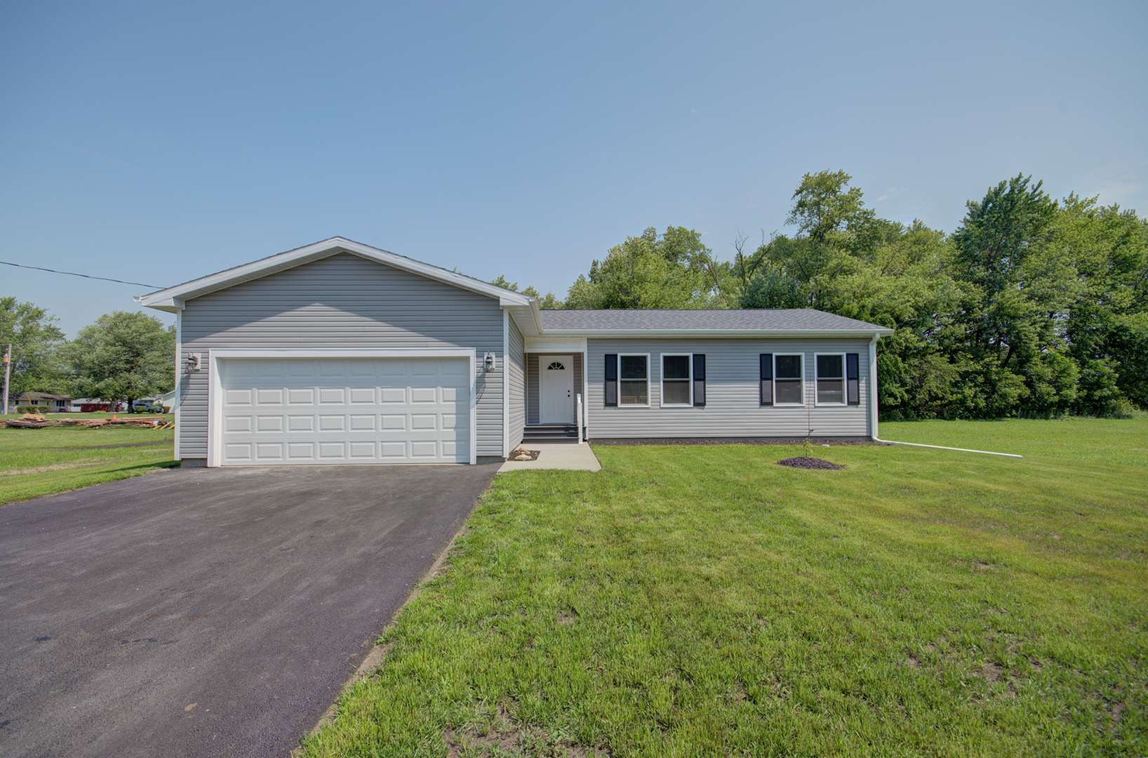394 W 3rd ST, Braidwood, IL 60408