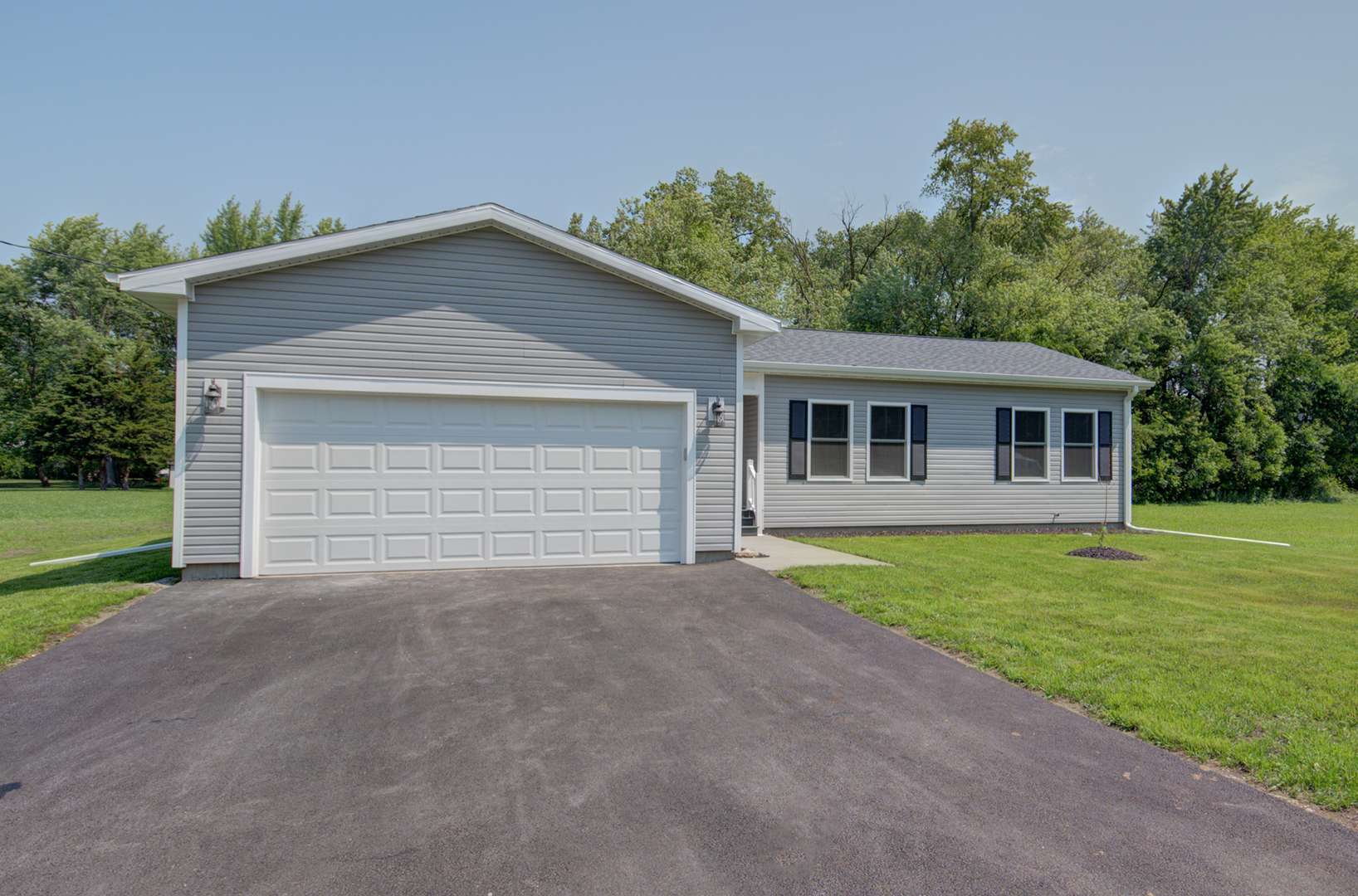394 W 3rd ST, Braidwood, IL 60408
