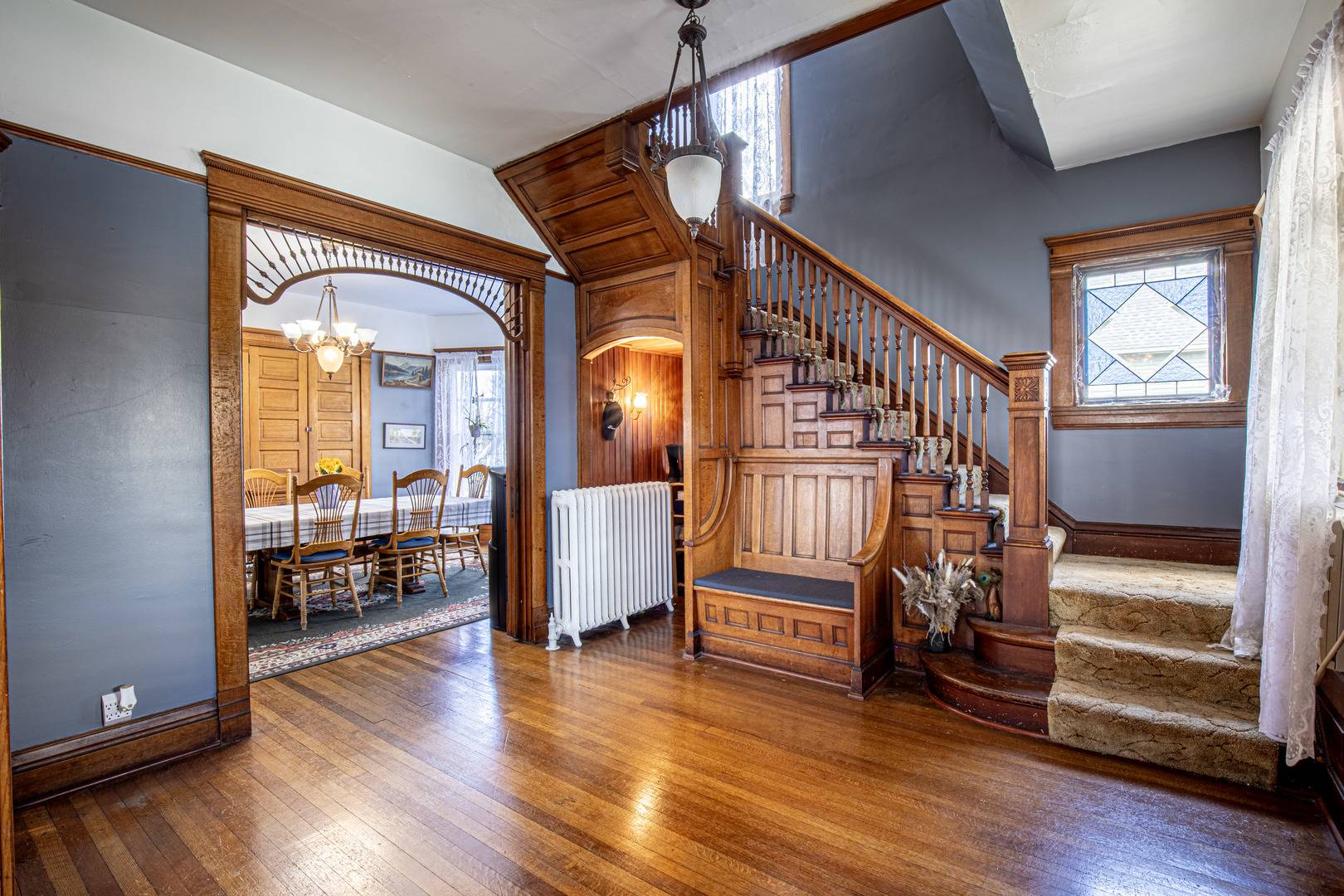 504 Stilson ST, Earlville, IL 60518