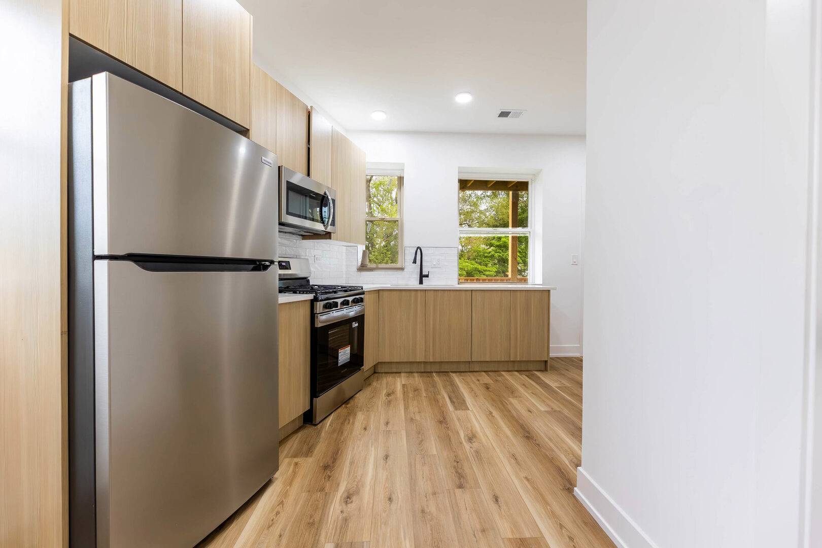 243 W 74th ST #2, Chicago, IL 60621