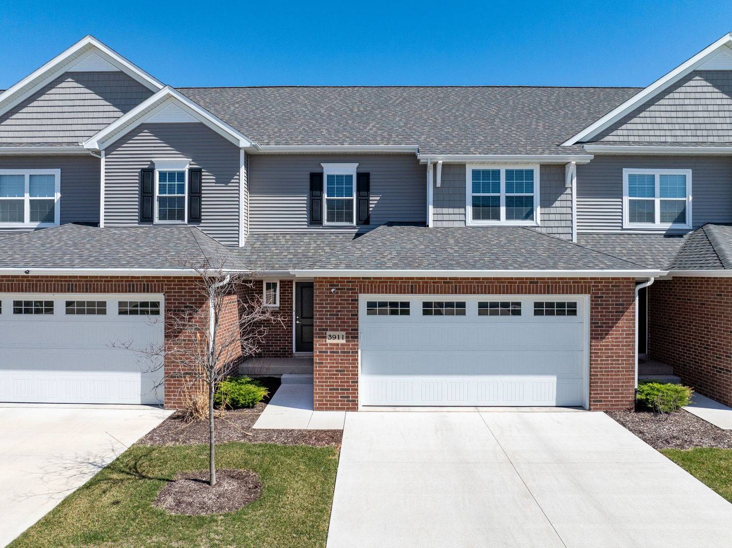 3911 Orchard DR #3911, Bettendorf, IA 52722