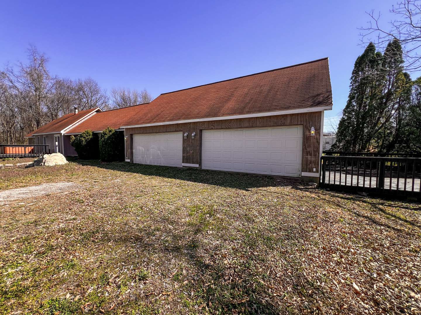 21604 Fox DR, Carlyle, IL 62231