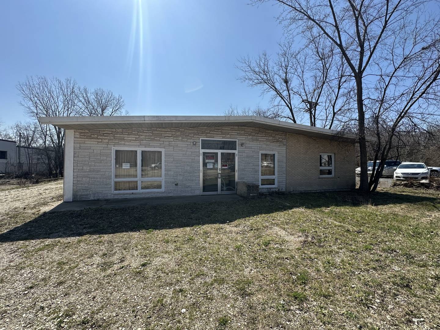 1035 W Algonquin RD, Algonquin, IL 60102