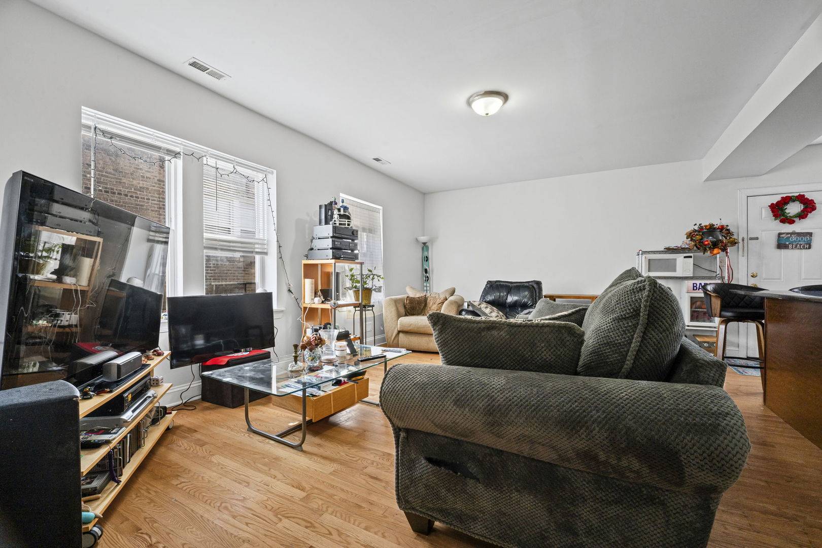 6319 N Sacramento AVE #3E, Chicago, IL 60659