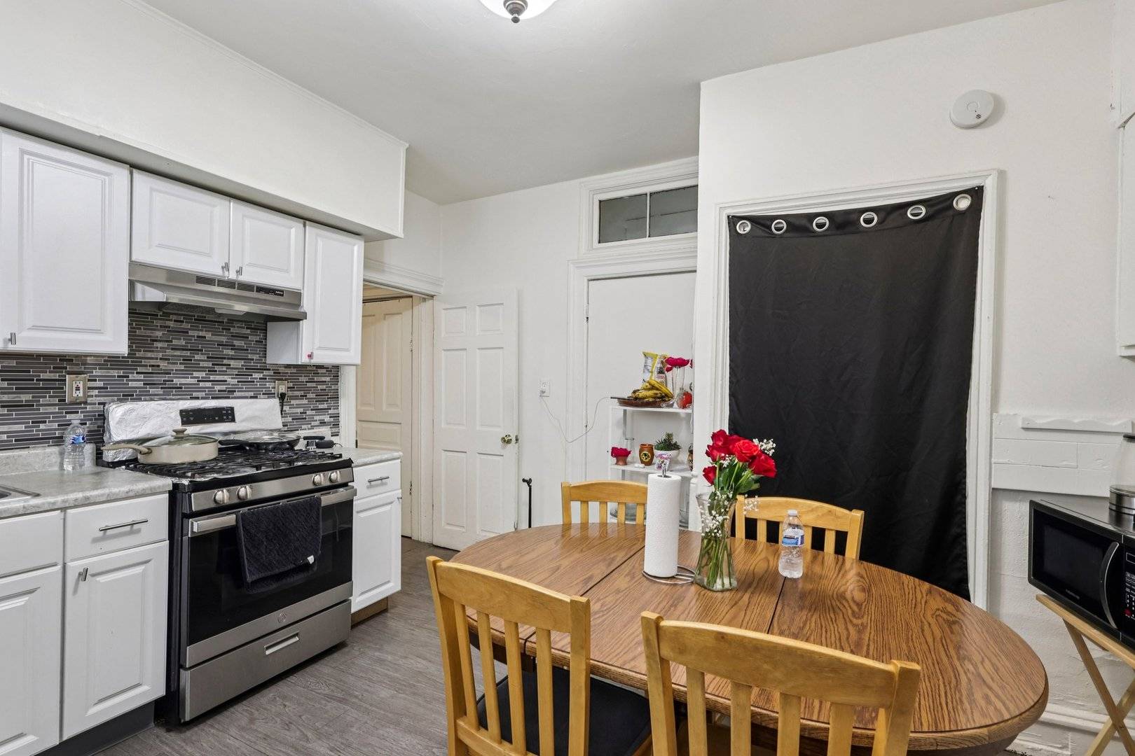 1908 S Loomis ST, Chicago, IL 60608