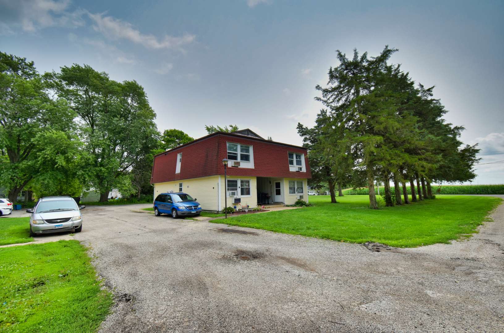 201-207 S Maple ST, Toluca, IL 61369