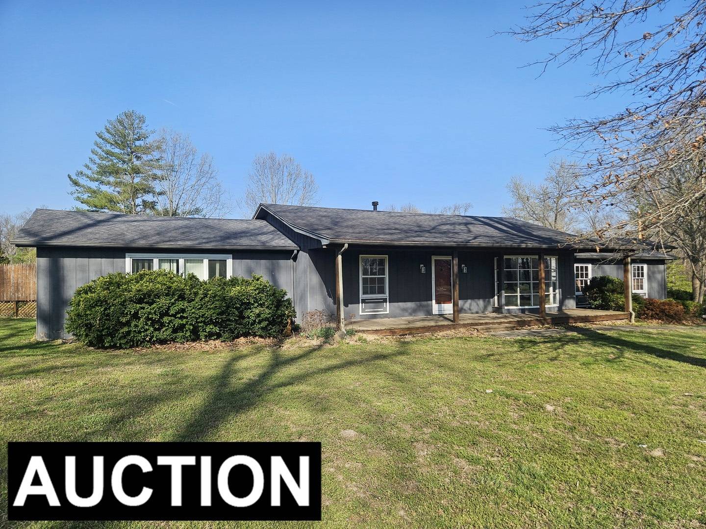 9769 Stuyvesant ST, Benton, IL 62812