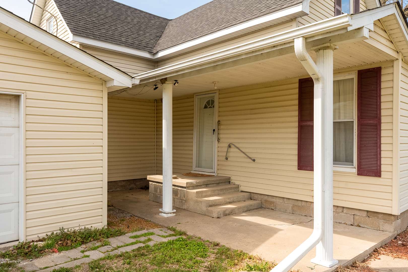 15016 Harmony Church RD, West Frankfort, IL 62896