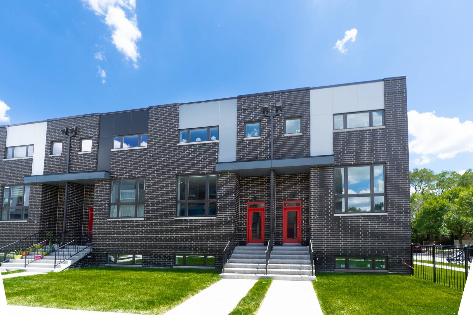 2631 S Throop ST #E, Chicago, IL 60608
