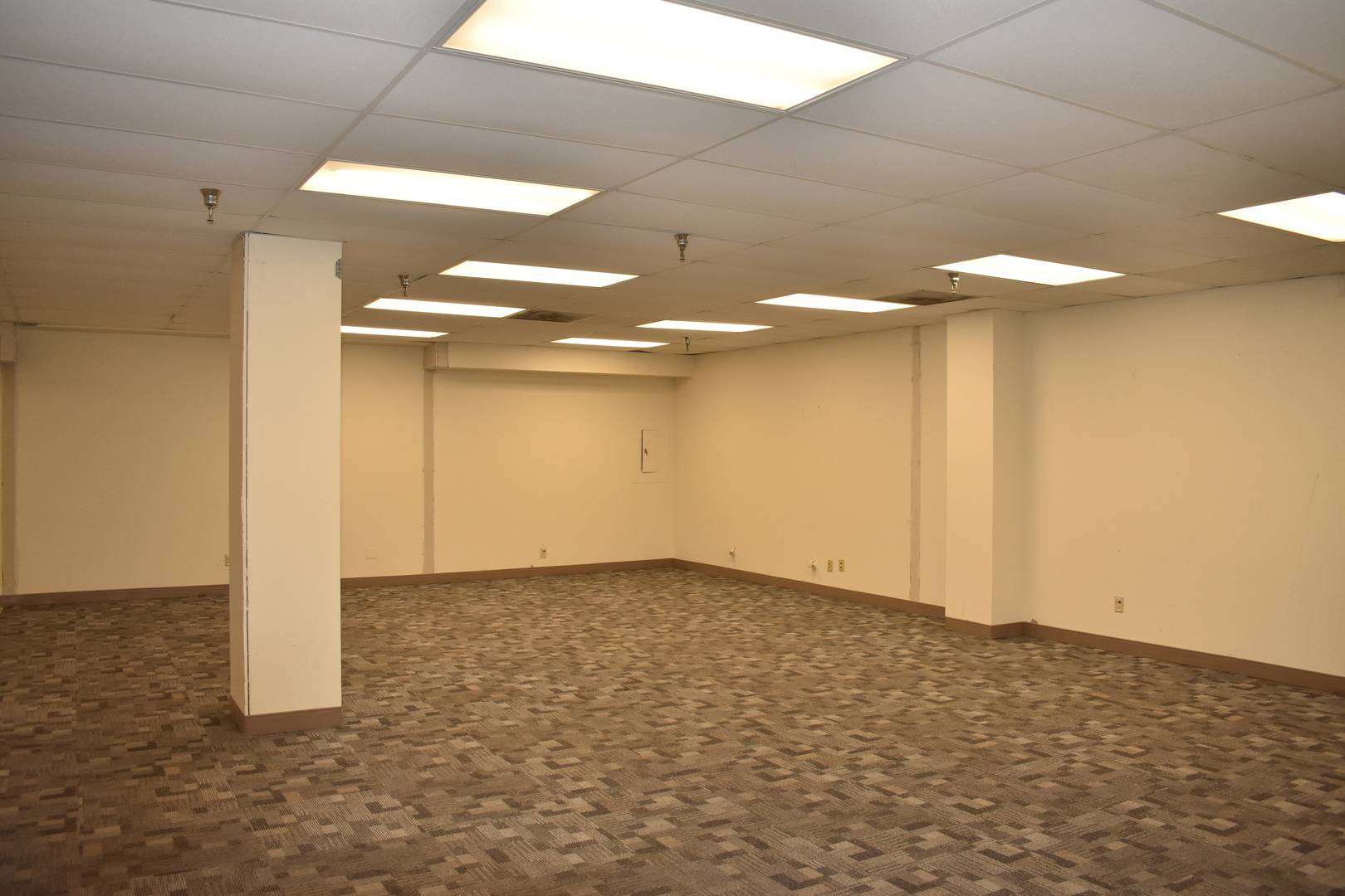 415 Washington ST #005, Waukegan, IL 60085