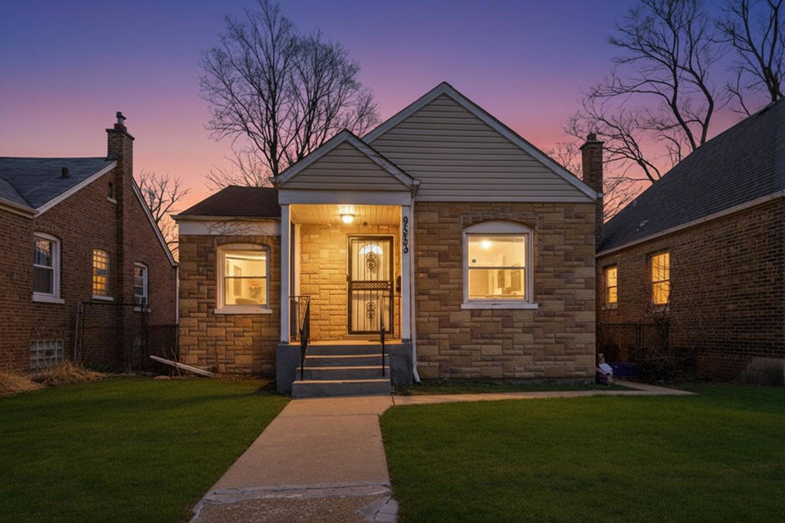9553 S Greenwood AVE, Chicago, IL 60628