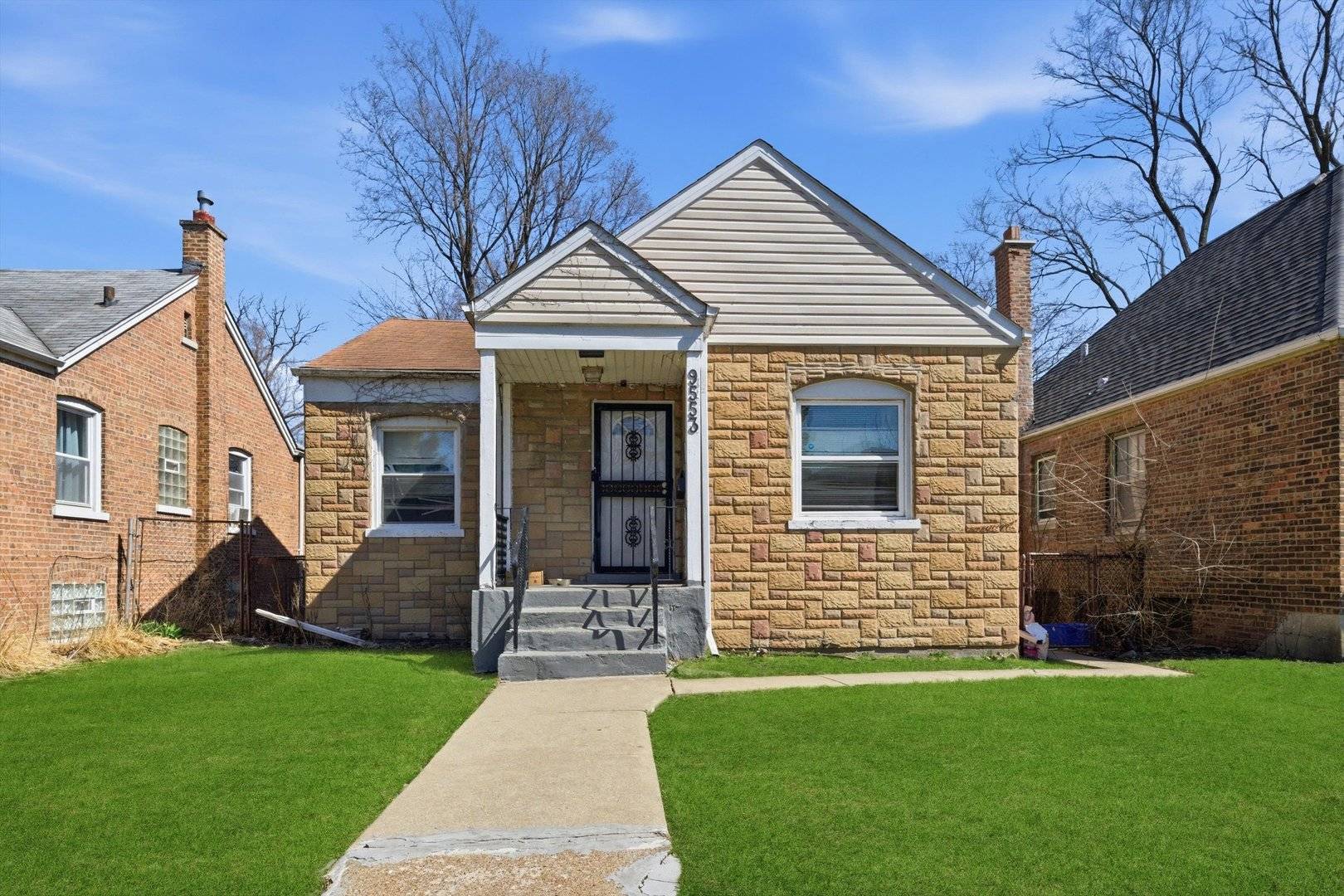 9553 S Greenwood AVE, Chicago, IL 60628