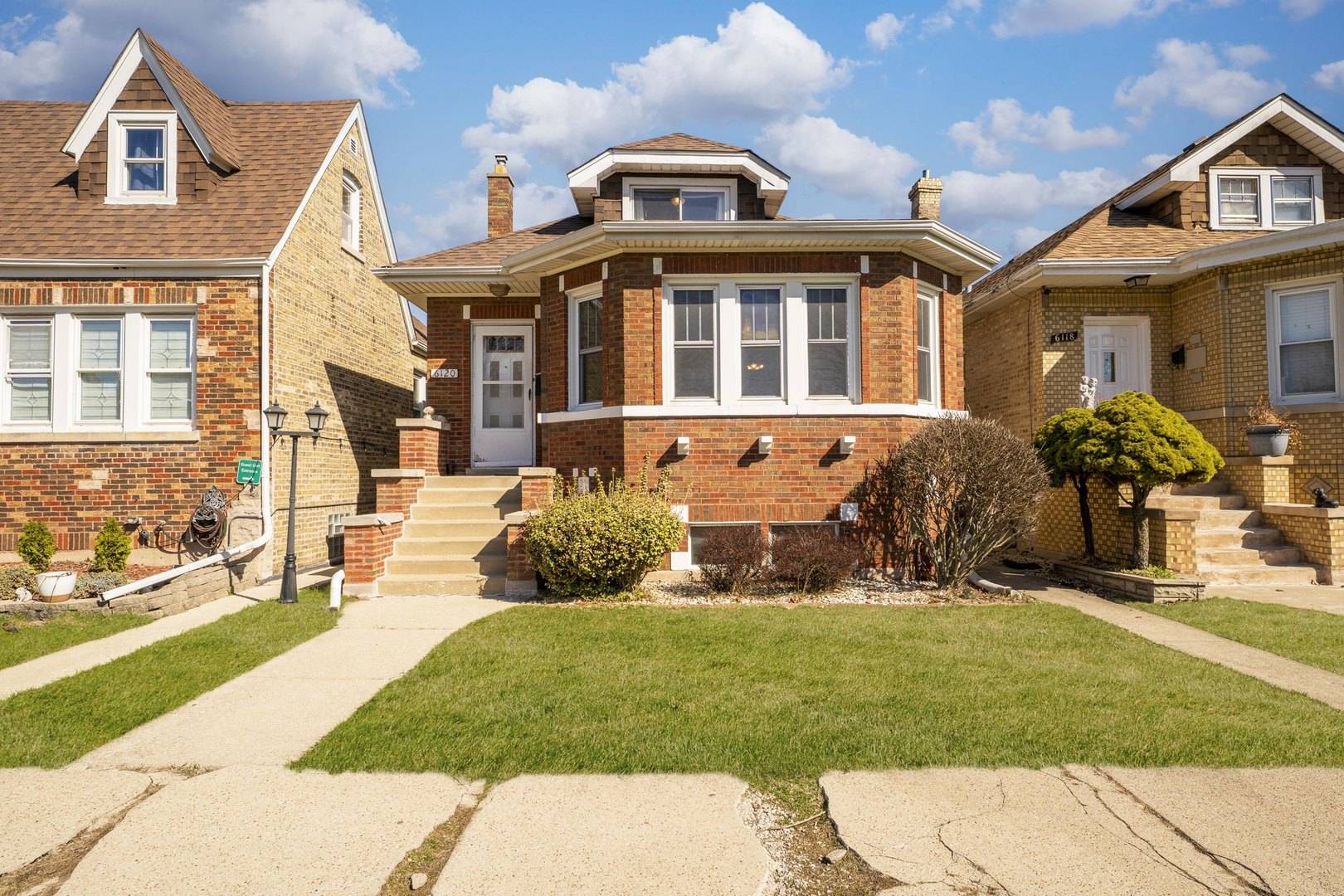6120 W School ST, Chicago, IL 60634