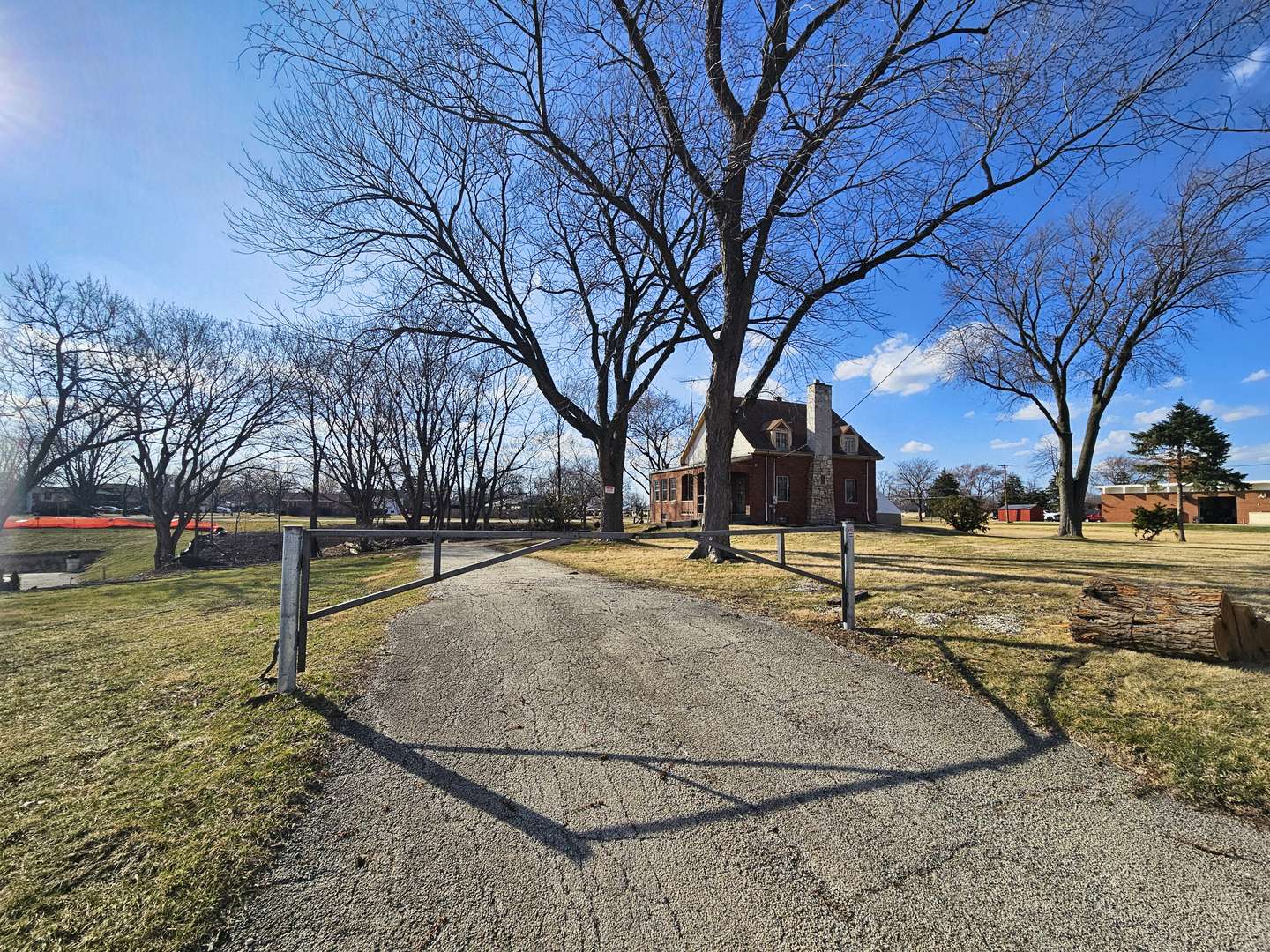 2213 Weber RD, Crest Hill, IL 60403