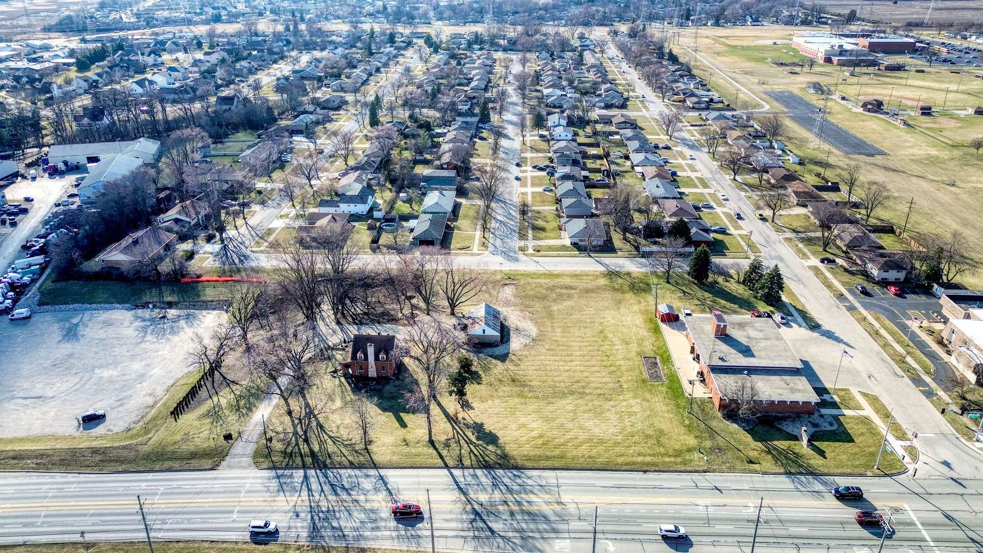 2213 Weber RD, Crest Hill, IL 60403