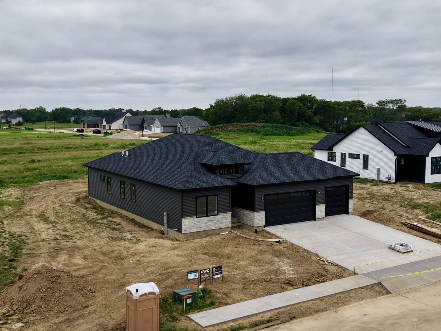 6777 Meghan AVE, Bettendorf, IA 52722