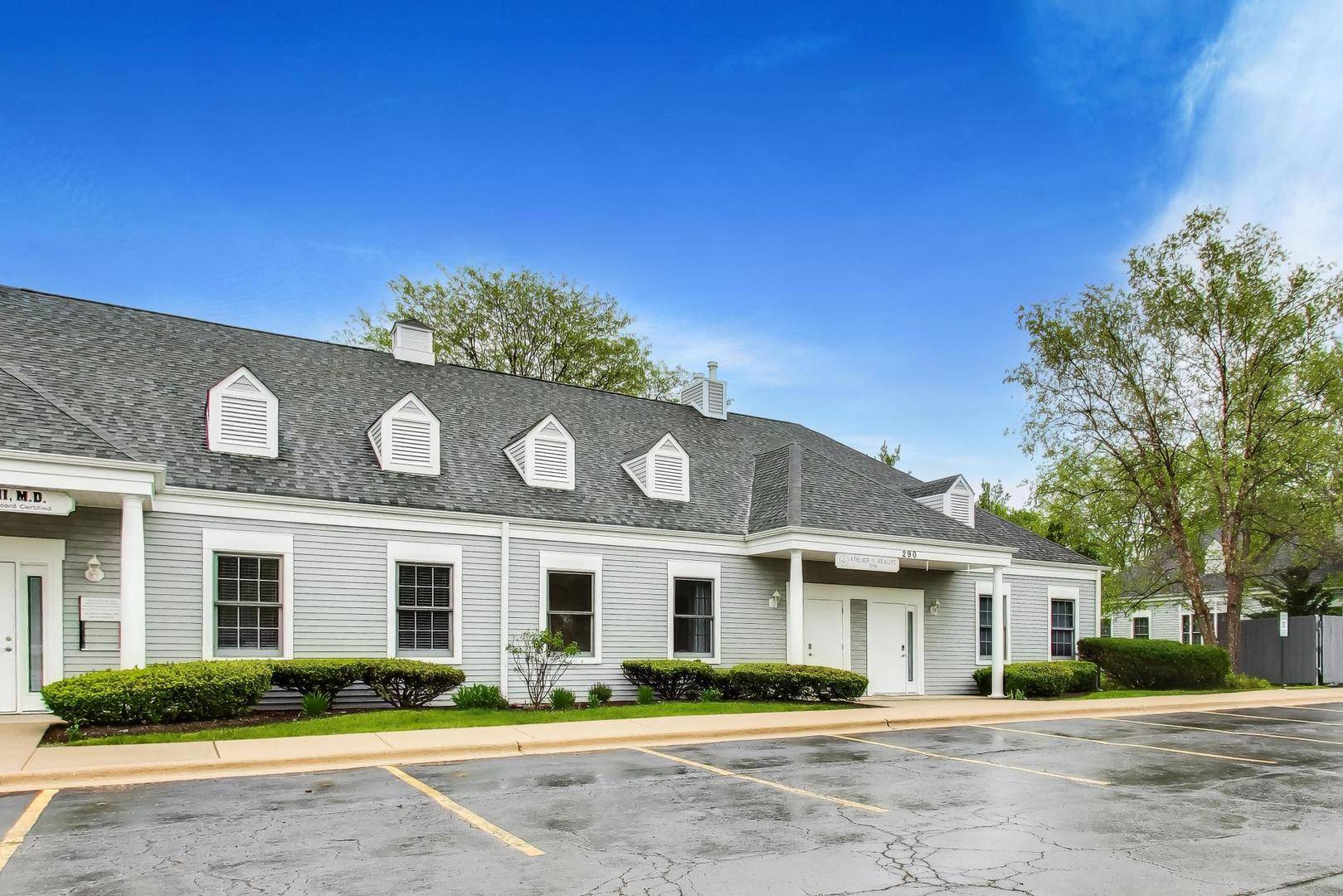290 N Rand RD, Lake Zurich, IL 60047