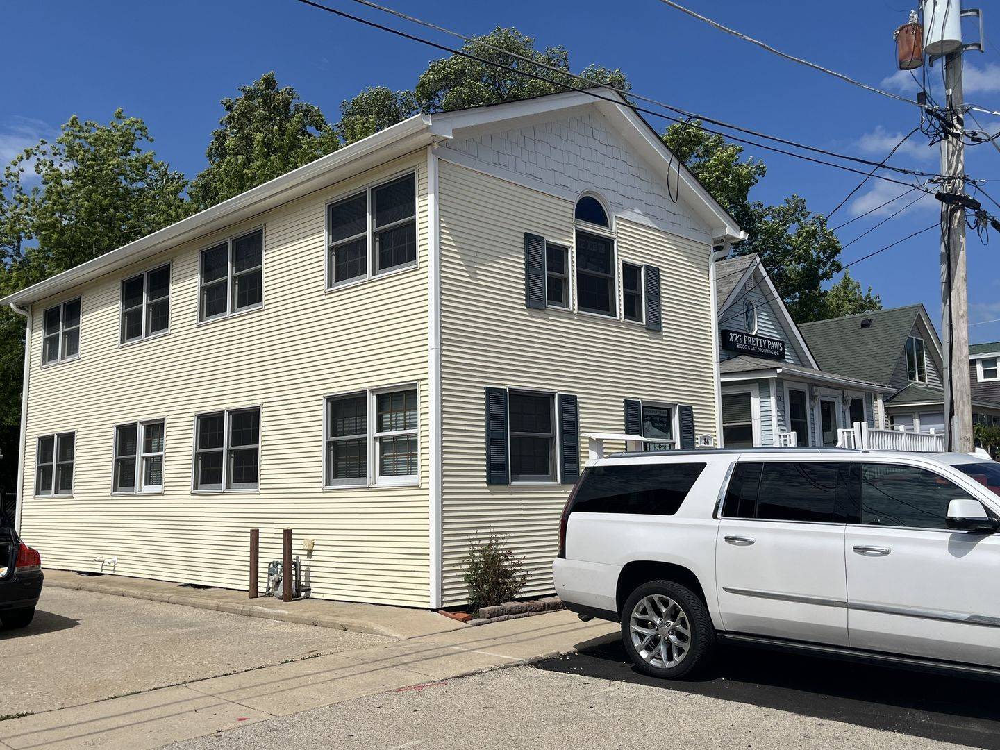 34 W Grand AVE #203, Fox Lake, IL 60020