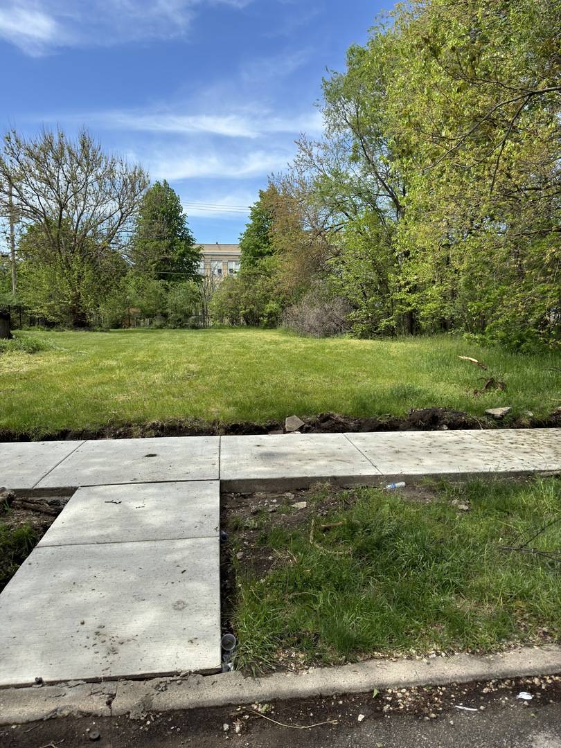 6422 S Minerva AVE, Chicago, IL 60637