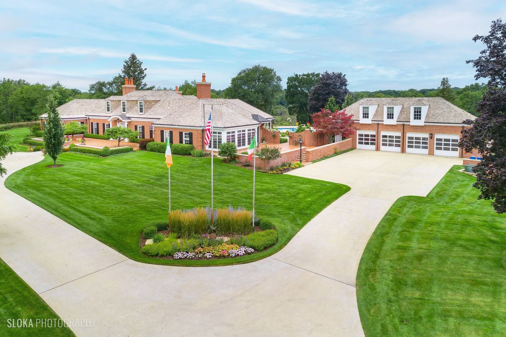 546 Oak Knoll RD, Barrington Hills, IL 60010