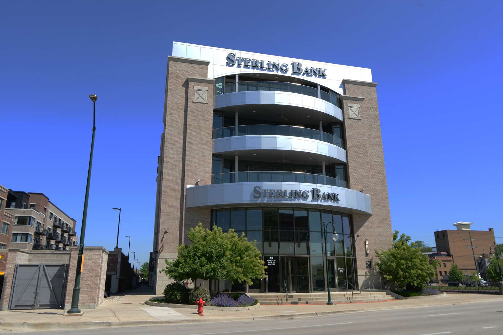 10 Illinois ST #5A, St. Charles, IL 60174