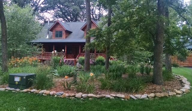 48 Indian Hills DR, Putnam, IL 61560