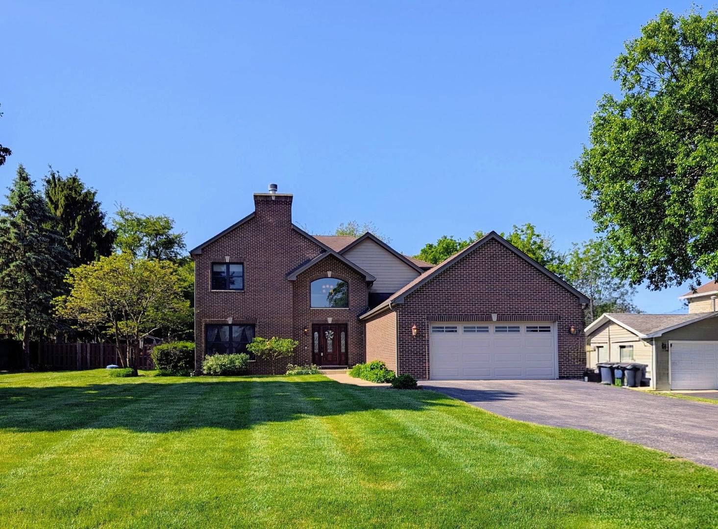 23w531 W Walnut ST, Roselle, IL 60172