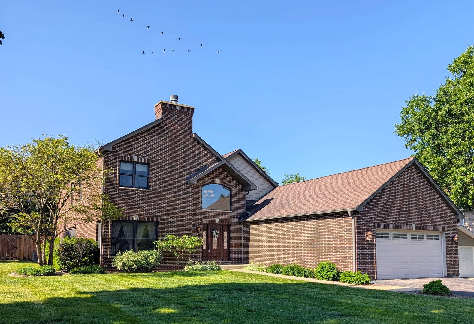 23w531 W Walnut ST, Roselle, IL 60172