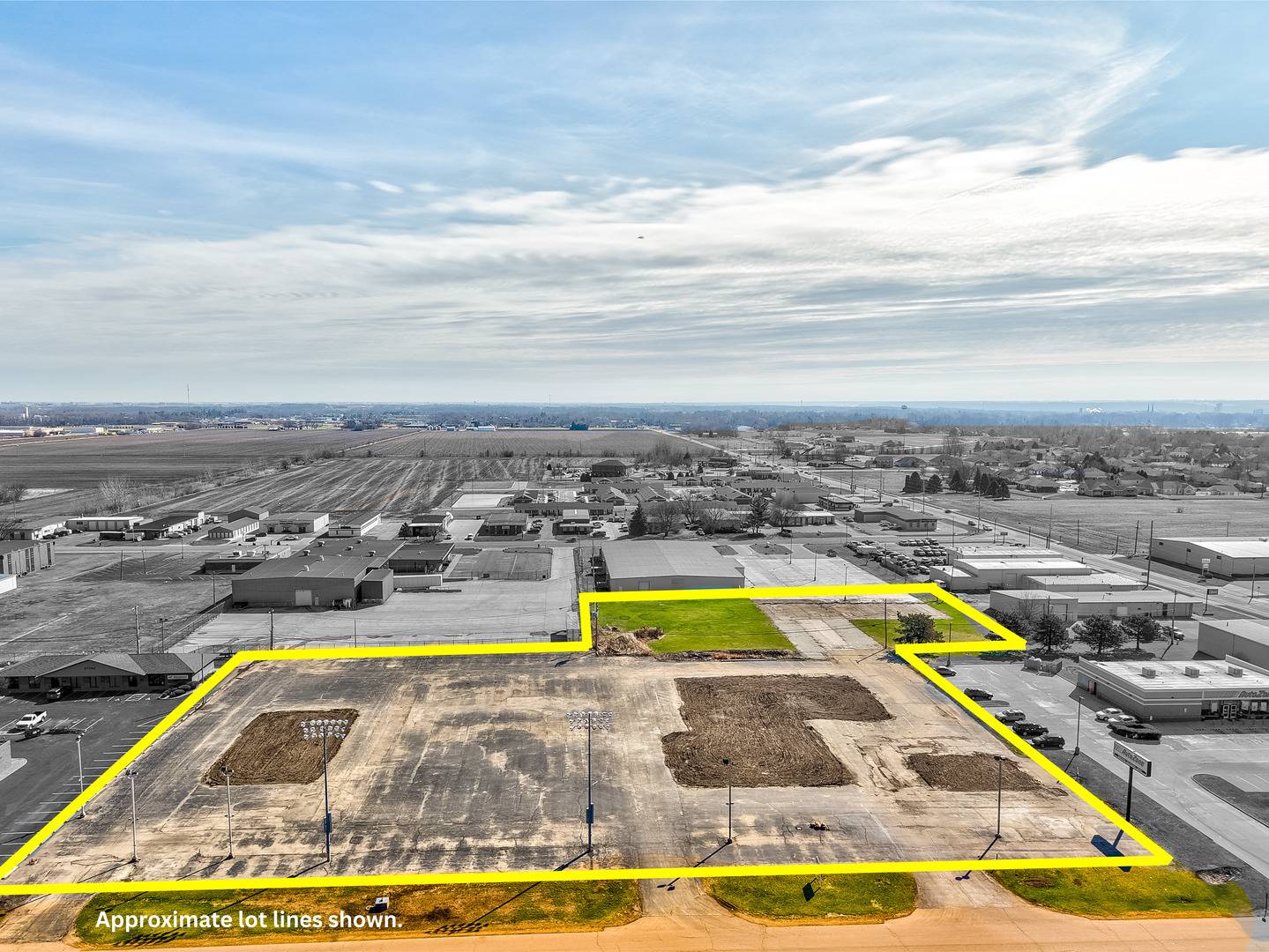 3705 Frontage RD, Peru, IL 61354