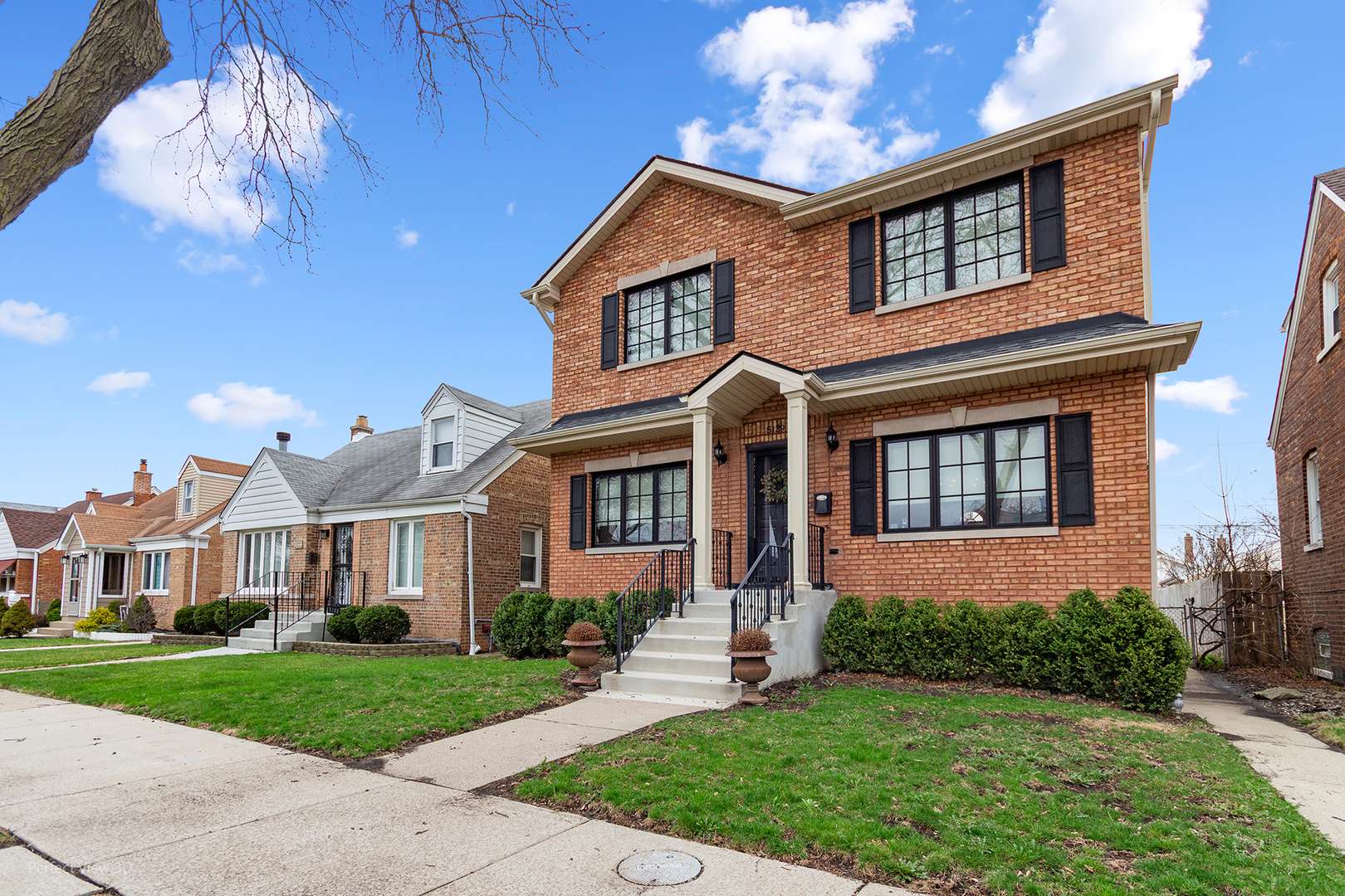 5139 S Leamington AVE, Chicago, IL 60638