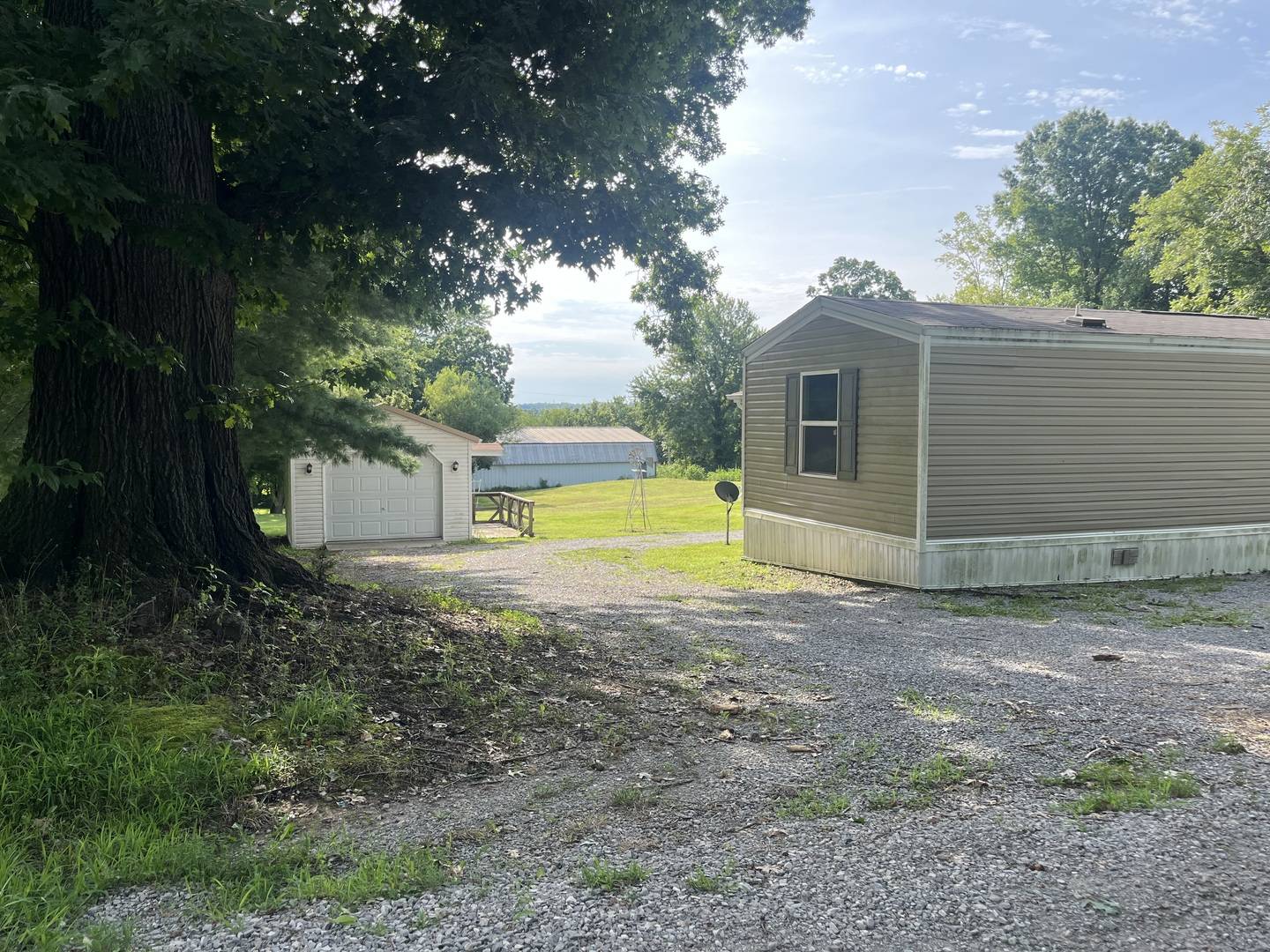 155 Shelby RD, Vienna, IL 62995