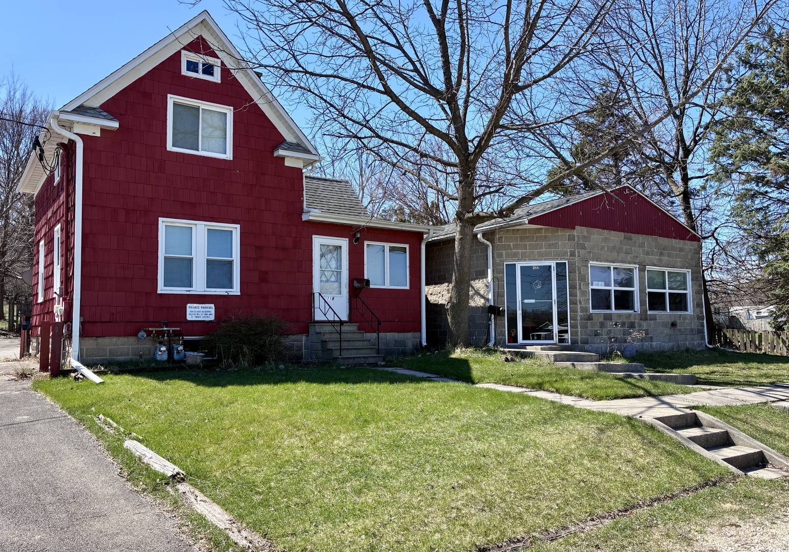 122 W Page ST, Sycamore, IL 60178